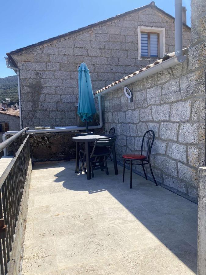 Bel Appartement Au Coeur Du Village De Sartene Extérieur photo